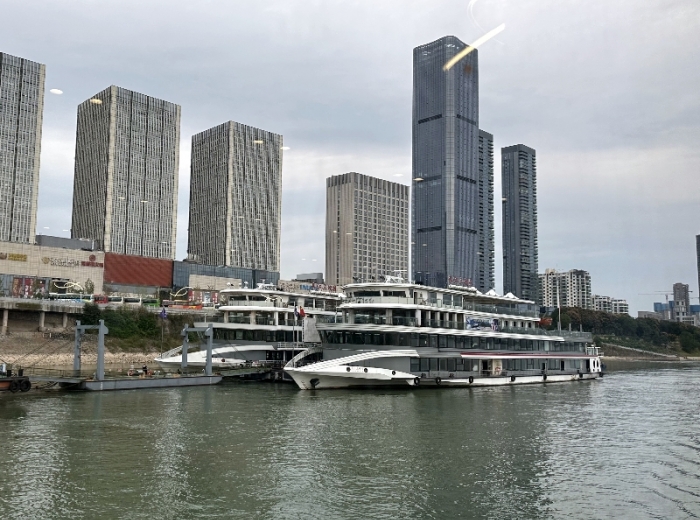 乘豪华游船过葛洲坝船闸览高峡出平湖【两坝一峡】一日游图4