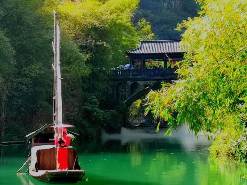 【旅游网推荐】醉美胜地----三峡人家一日游
