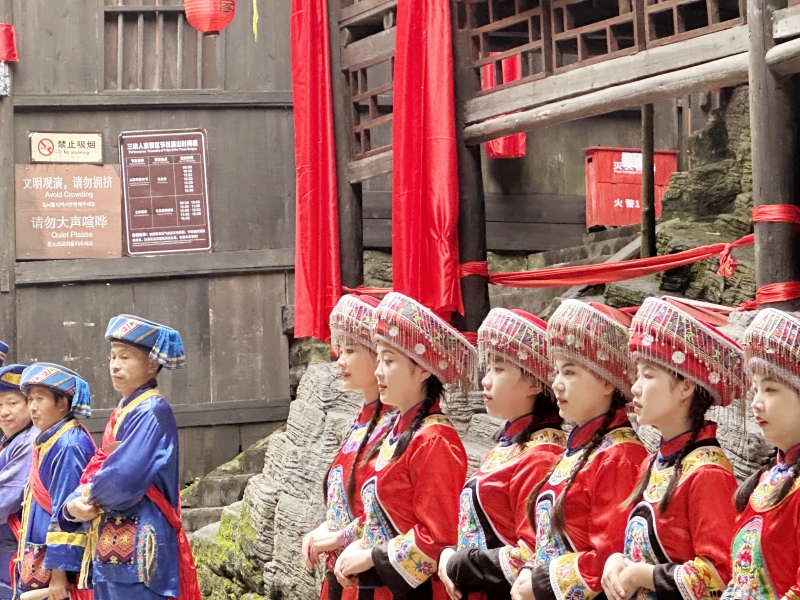 婚嫁表演演员