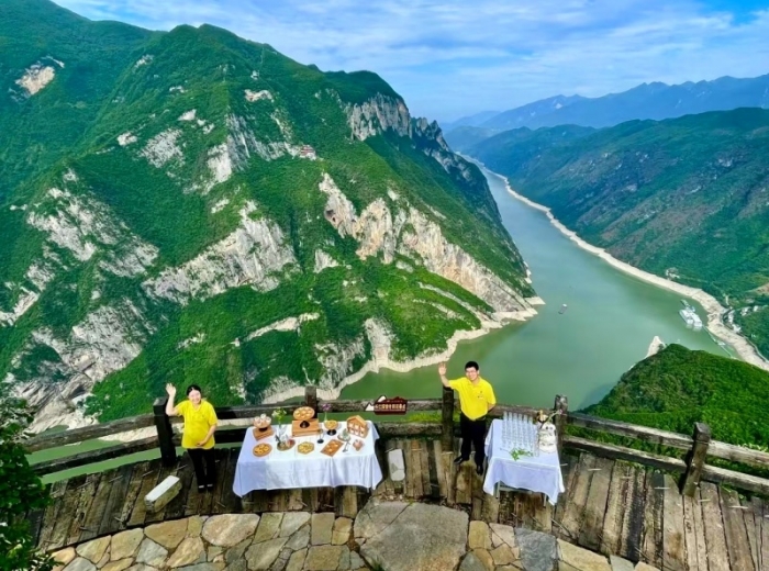 【长江探索游轮】上水巴东，宜昌到重庆五天四晚，豪华三峡之旅图9