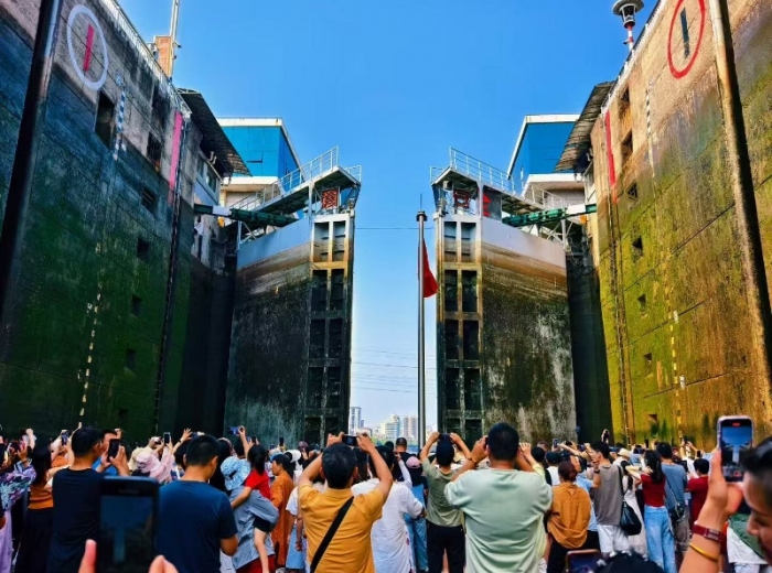 宜昌两坝一峡<今日票价>包含中餐+晚餐+坝区换乘车+船票图3