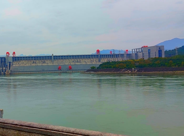 宜昌夜游长江加两坝一峡二日游线路详情，跟团价格图5