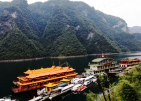 清江画廊一日游跟团价格，<含景区门票+往返船票>早班/东站班两班可选