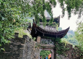 三峡人家：一脚踏进山水里的千年诗画