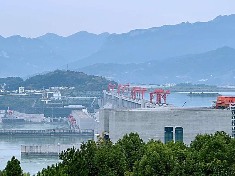 三峡大坝:一坝锁长江,千里阅雄奇