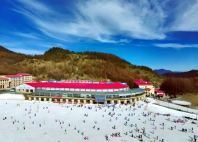 神农架国际滑雪二日游，神农架国际滑雪场介绍