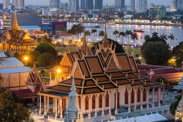 柬埔寨明年将对华试行免签政策