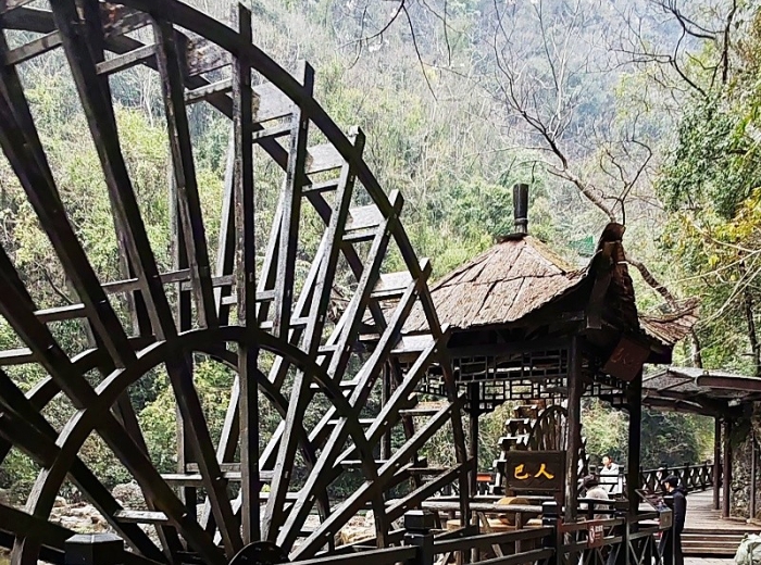 三峡大瀑布金狮洞一日游图3