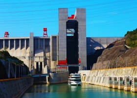 三峡大坝+升船机一日游！