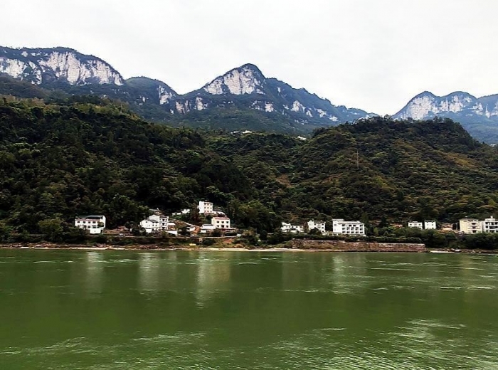 宜昌+交运两坝一峡游船一日游精品VIP团图3