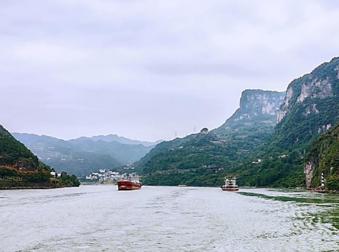 宜昌+交运两坝一峡游船+三峡大坝+三峡垂直升船机一日跟团游！图4