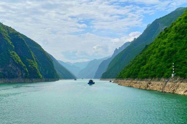 【多少钱？】世纪江山如诗2026年价格是多少？不同舱位有什么区别？