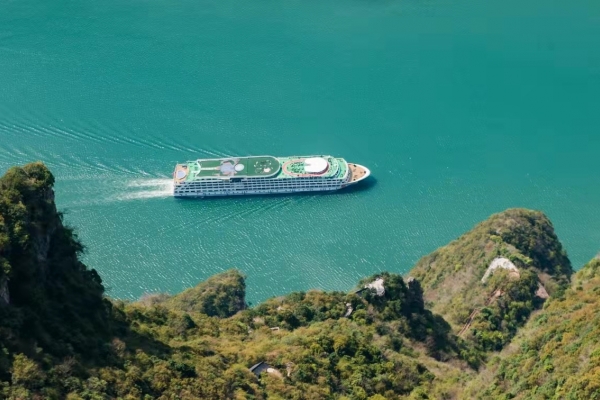 长江三峡游船沿途旅游景点介绍