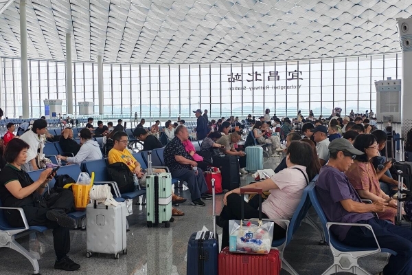 端午假期宜昌交通运输量近50万人次