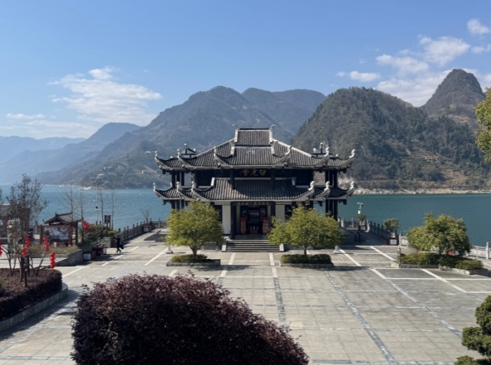 宜昌 4 日游｜两坝一峡 + 三峡人家 + 清江画廊 + 三峡大瀑布金狮洞跟团游图8